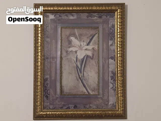 لوحة وردة زنبق "أنتيك" بإطار مذهب 54*68