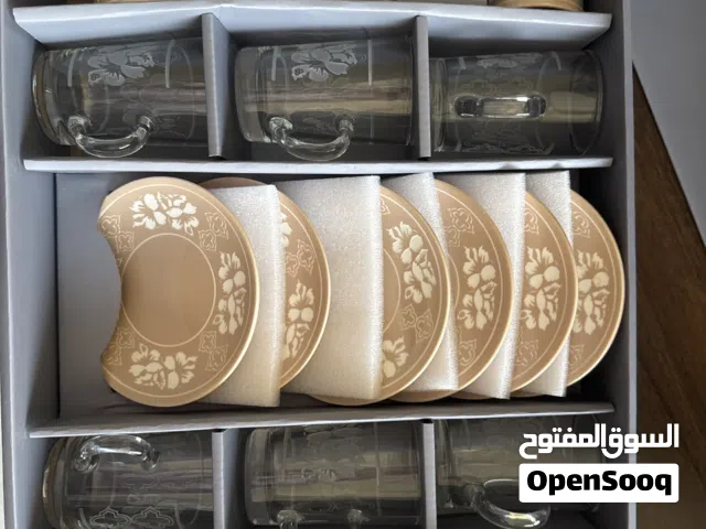 فناجين قهوة وشاي