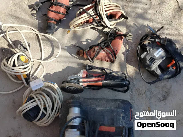 عدة كهربائية شغالة ( مستعملة )