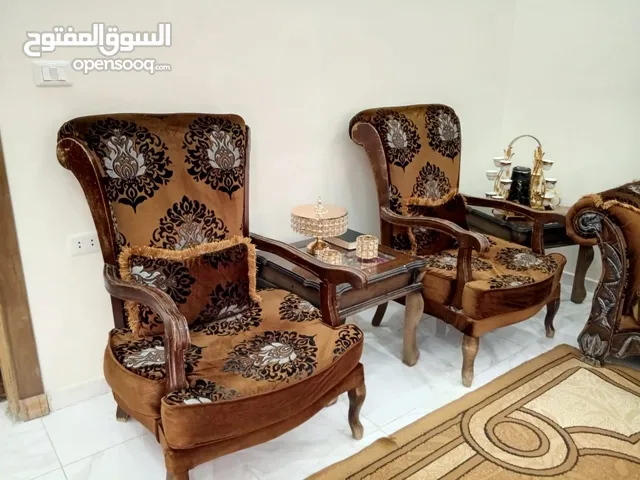 في حال الوكالة قابل للتفاوض طقم كنب وكالة مع الطوايل ماشاء الله سبع مقاعد