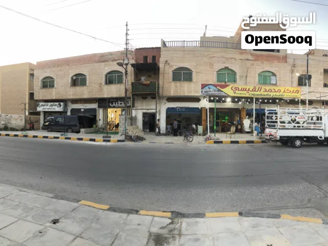 عماره ل البيع ست مخازن تجاريه وثلاث شقق ل الاستفسار التواصل على الرقم