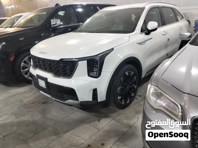 كيا سورنتو 2025 رقم بصره موصفات داتاشو كامرأتين 6 سلندر ويل 20 كير ماوس تشغيل عن بعد باب كهربائي