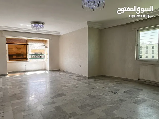 135 m2 3 Bedrooms Apartments for Rent in Amman Al Rabiah