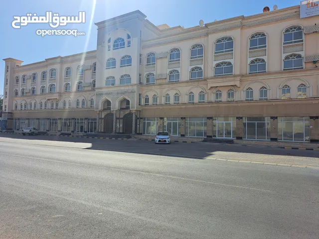 spacious showroom in al hail south