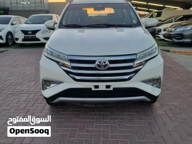 2021 تويوتا رش Standard