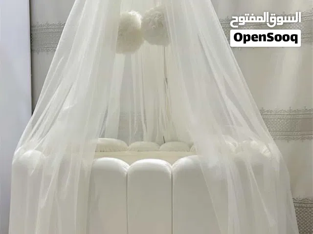 سرير طفل رضيع
