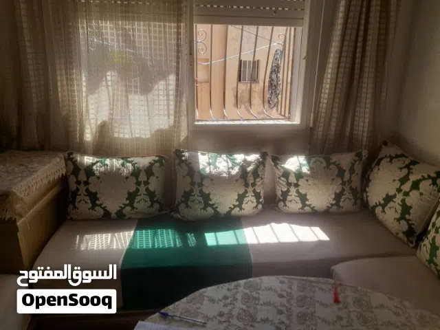 تلميط ومخاد عامرين للبيع كاينة مفاهمة