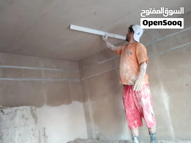 أهلاً بك.. إذا كنت تبحث عن نظافة العمل والدقة بالمواعيد، نحن بخدمتكم لكافة أعمال البياض (جص وبورك)