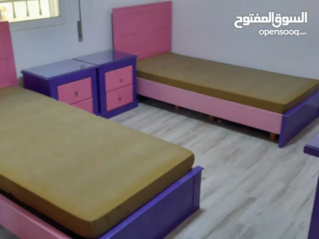 غرفة نوم بنات بحاله ممتازه للبيع