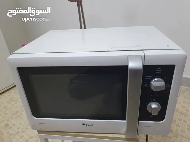 Whirlpool 20 - 24 Liters Microwave in Al Ain
