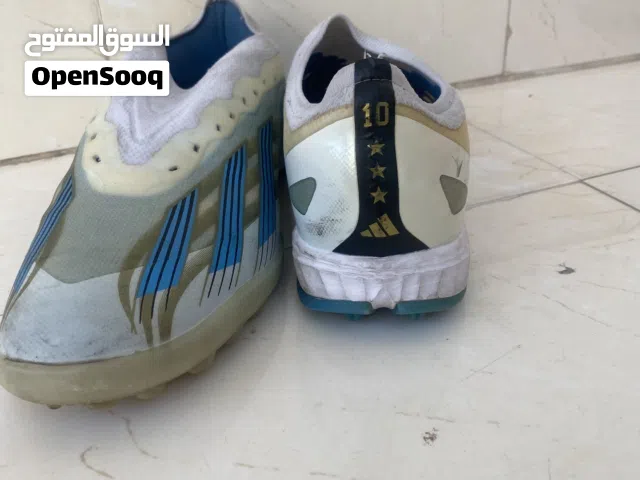 جوتي او حذاء كرة قدم