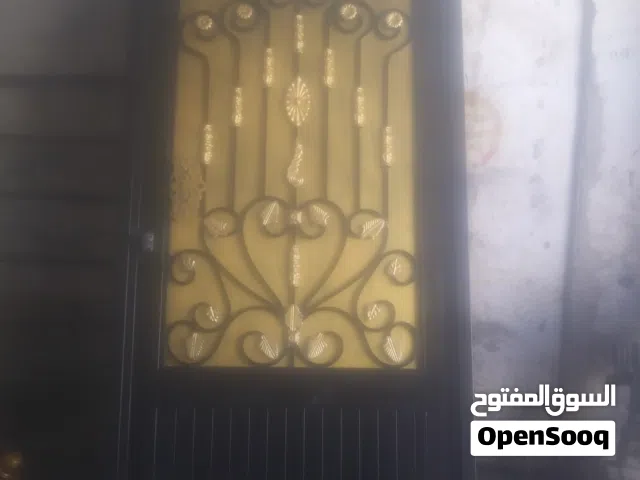 باب حديد نقشه مع خلفيه صاج مع رص تحت