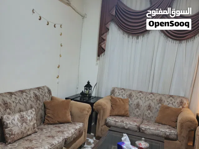 طقم كنب و برادي