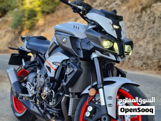2020 ياماها MT-10