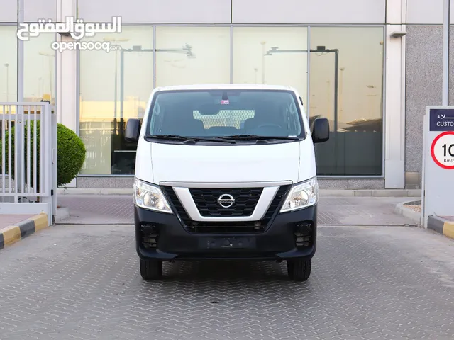 Nissan urvan 2020 Gcc manual for goods نيسان اورفان خليجي 2020 للبضائع بحاله ممتازه