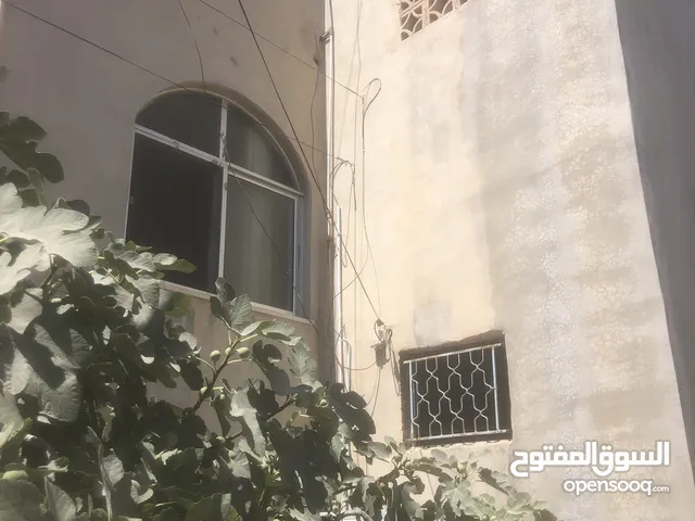 175 m2 4 Bedrooms Townhouse for Sale in Zarqa Jabal El Shamali  Rusaifeh