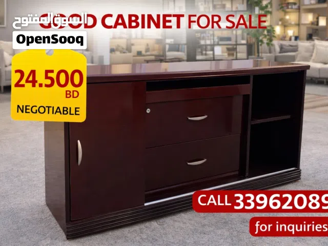 Mint Condition Cabinet For sale With storage High Quality