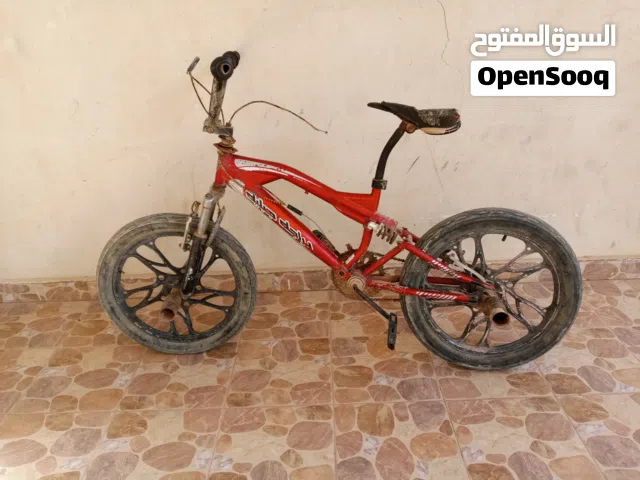 إعلان عن دراجة عادية