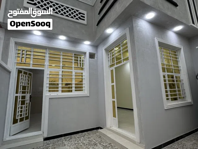 150 m2 2 Bedrooms Townhouse for Sale in Basra Muhandiseen