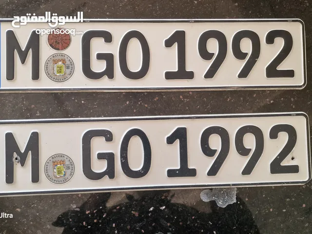 لوحتين سياره المانيه منهيه بحاله جيده جدا