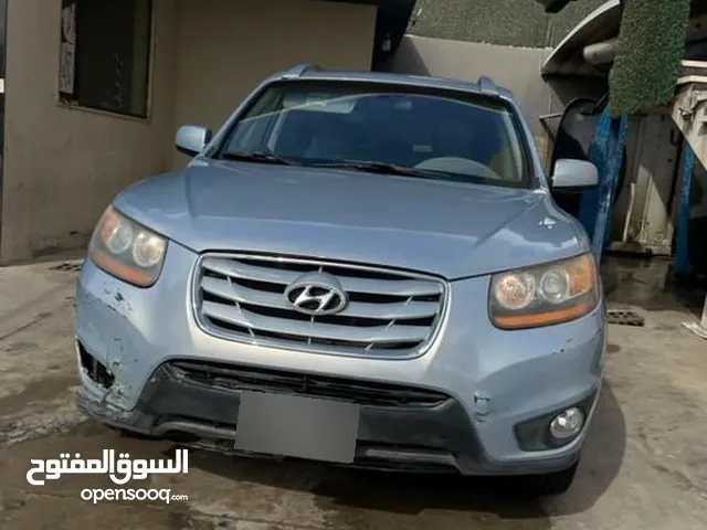 Used Hyundai Santa Fe in Tripoli