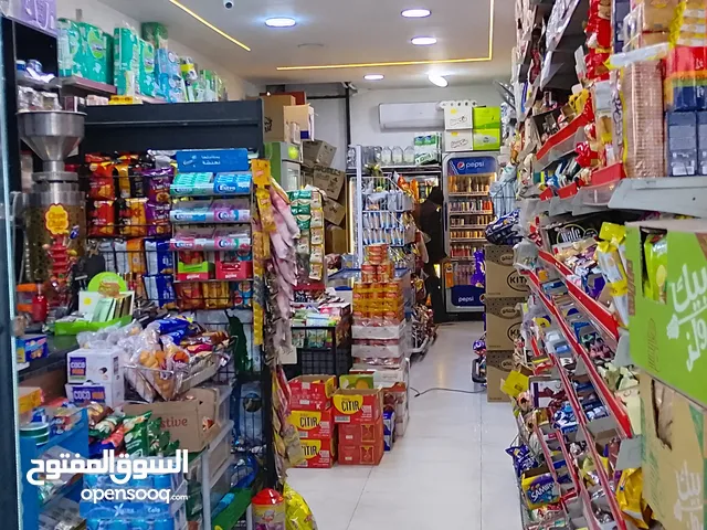 سوبر ماركت على الشارع الرئيسي للبيع فرصة مميزة