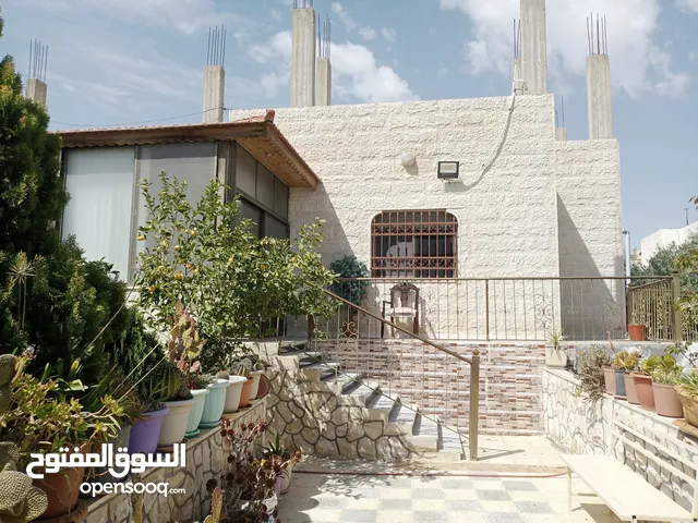 224 m2 More than 6 bedrooms Townhouse for Sale in Al Karak Al-Mazar Al-Janoubi