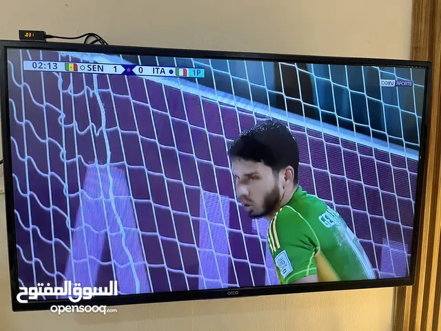 للبيع اثنين تلفزيون نضيفين جدا و شغالين بسعر طيب