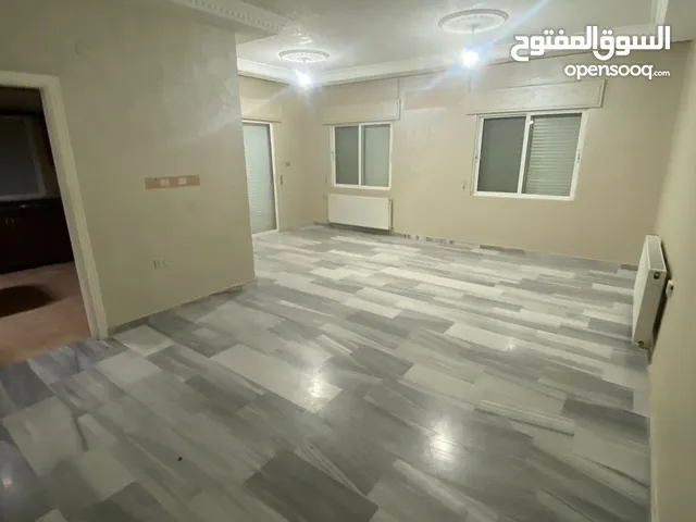 شقة طابق ارضي معلق للايجار في مرج الحمام
