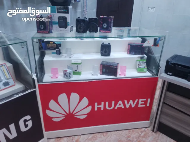 بضاعة محل إتصالات
