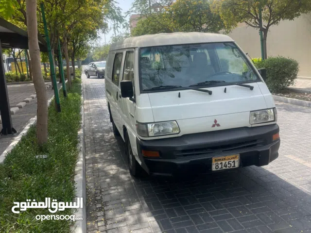للبيع باص مستبيشي صندوق 2010