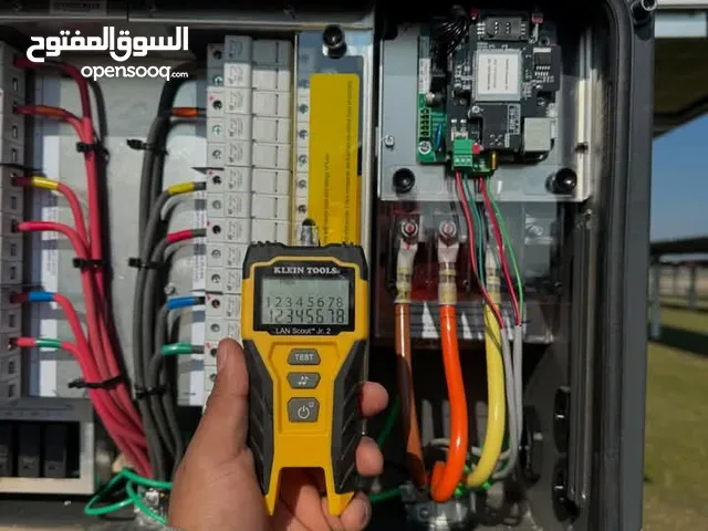 مهندس كهرباء وطاقة شمسية وشبكات وضبط الستالايت وكاميرات المراقبة .