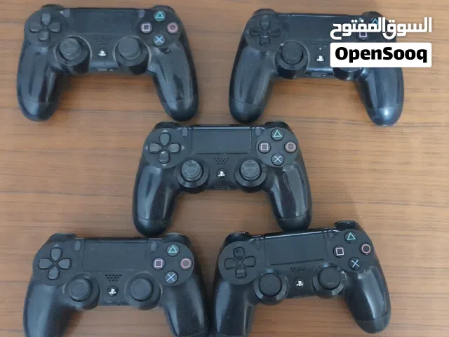يد بلايستيشن 4 الاصليه عدد 5 على الفحص