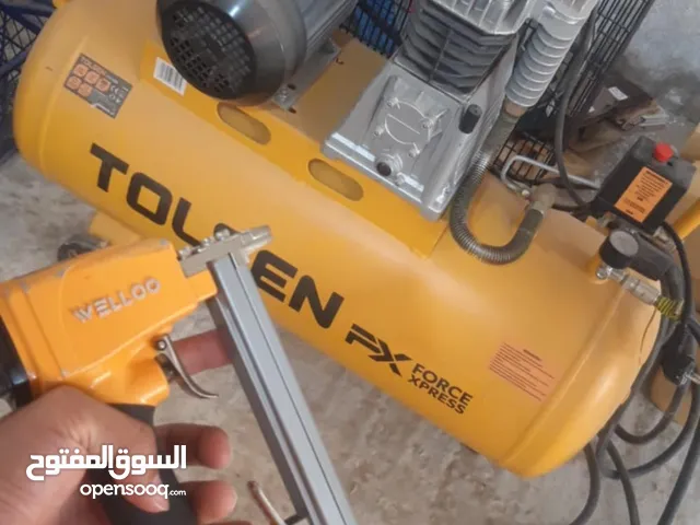 معدات ورشة صالونات شبه جديدة للبيع كاملة