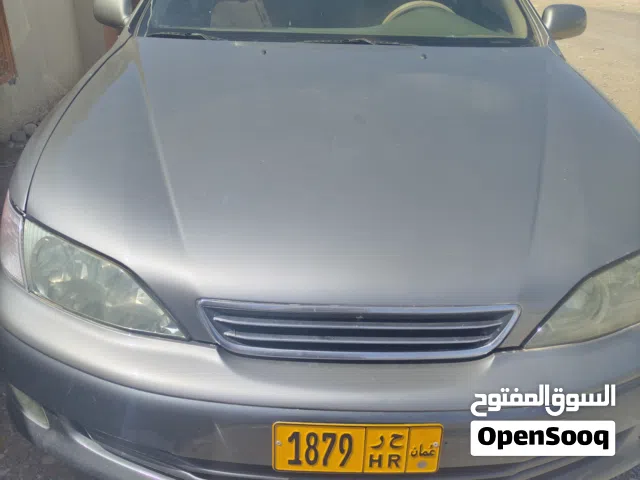 لكزس صالون