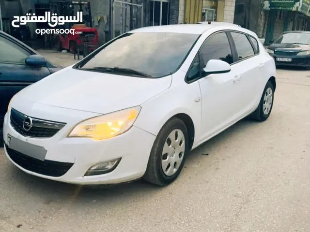 Used Opel Astra in Jenin