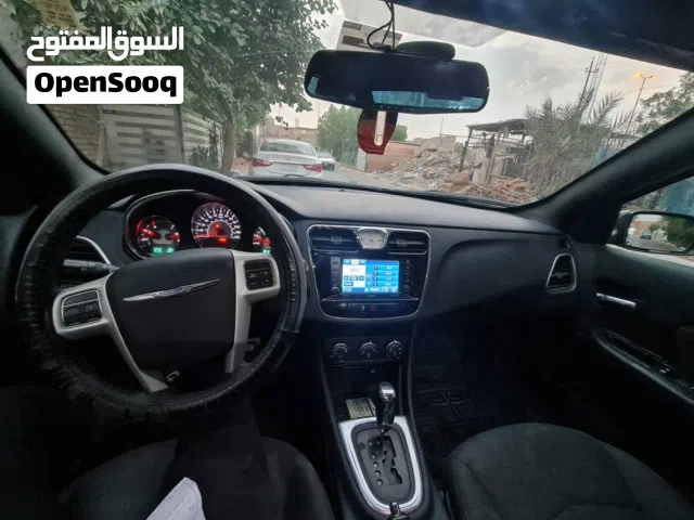 2012 كرايسلر 200 200C