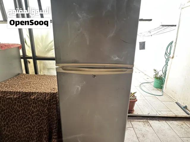 “فرصة مميزة! ثلاجة + غاز + فريزر مستعمل بحالة ممتازة وبسعر مغري