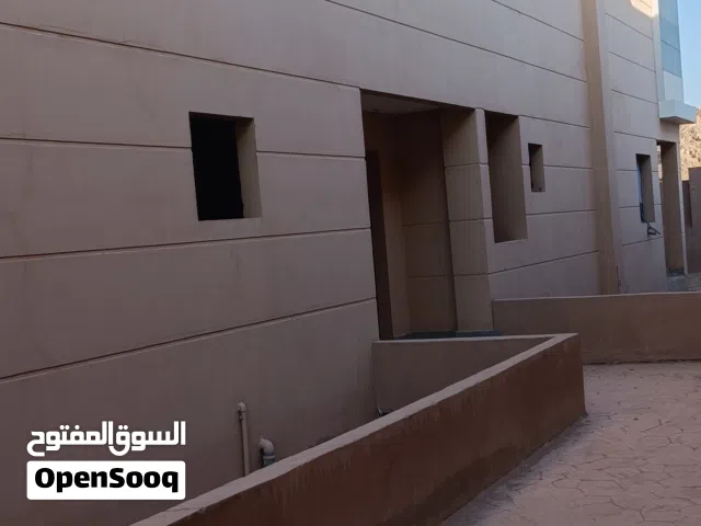 فيلا تاون هاوس في كمبوند مساحه 318م بالقرب من مدينتي والعاصمة موقع مميز المتر 24 ألف جنيه مصري فقط