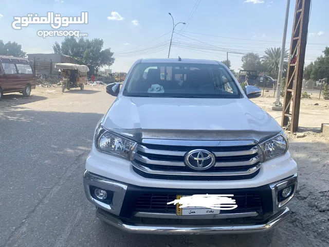 Toyota Hilux SR5 in Baghdad