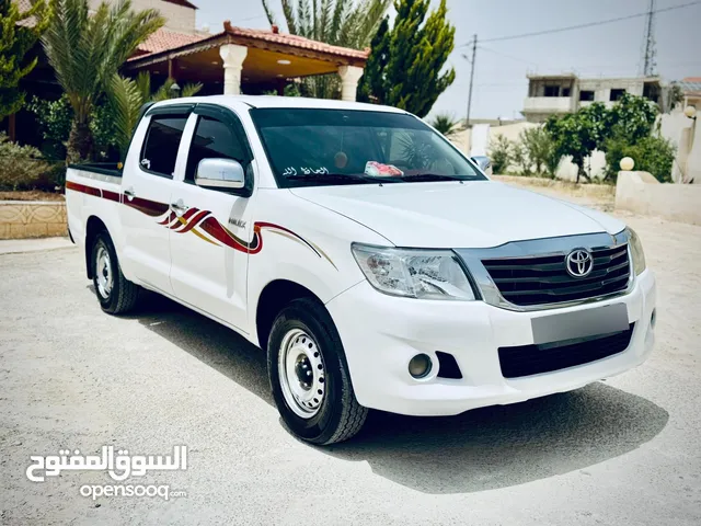 Used Toyota Hilux in Mafraq