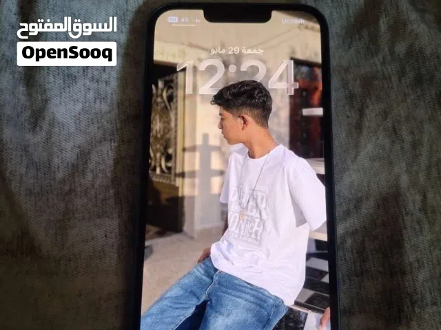 Apple iPhone 13 128 GB in Mafraq