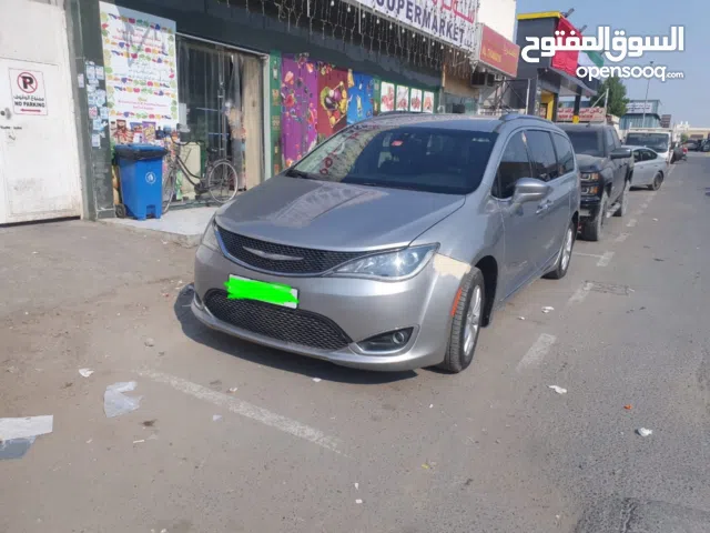 Used Chrysler Pacifica in Sharjah