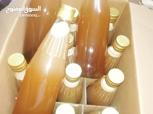 يوجد ليدنا عسل نحل عماني طبيعي100%We have 100% natural Omani honey