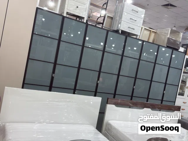 نبيع كبتات وسراير شبه جديده
