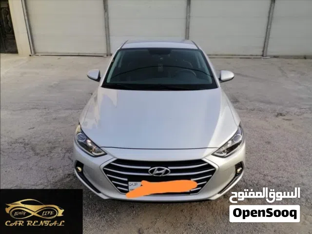 2018 هيونداي افانتي Limited