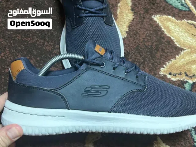 حذاء سكتشرز اصلي  بحال الوكالة