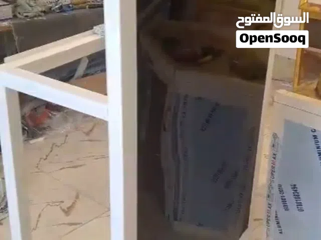 ميز الامنيوم