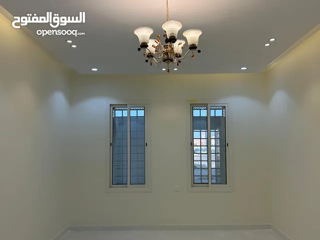 200 m2 More than 6 bedrooms Apartments for Rent in Tabuk Al Bawadi