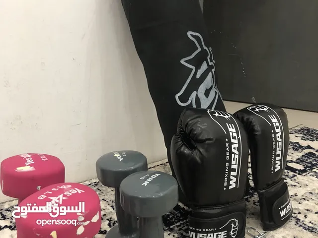 كيس ملاكمه قفاز ملاكه و دمبل 4 و 13 الوصف مهم